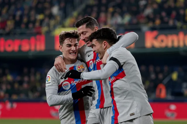 Lewandowski i solidna defensywa kluczem do sukcesu Barcelony
