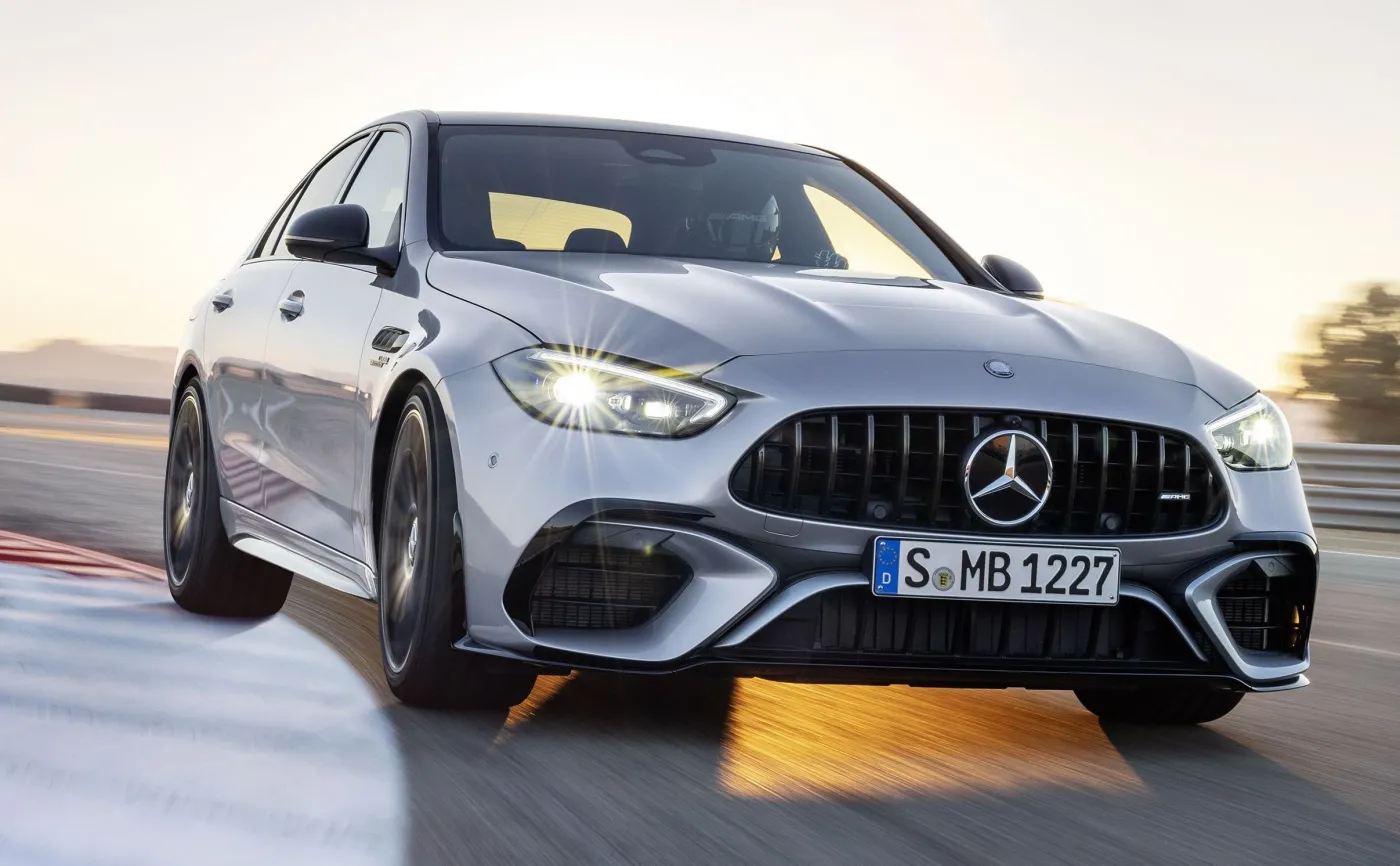 Mercedes-AMG C 63 S E Performance