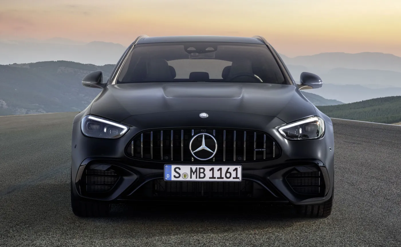 Mercedes-AMG C 63 S E Performance