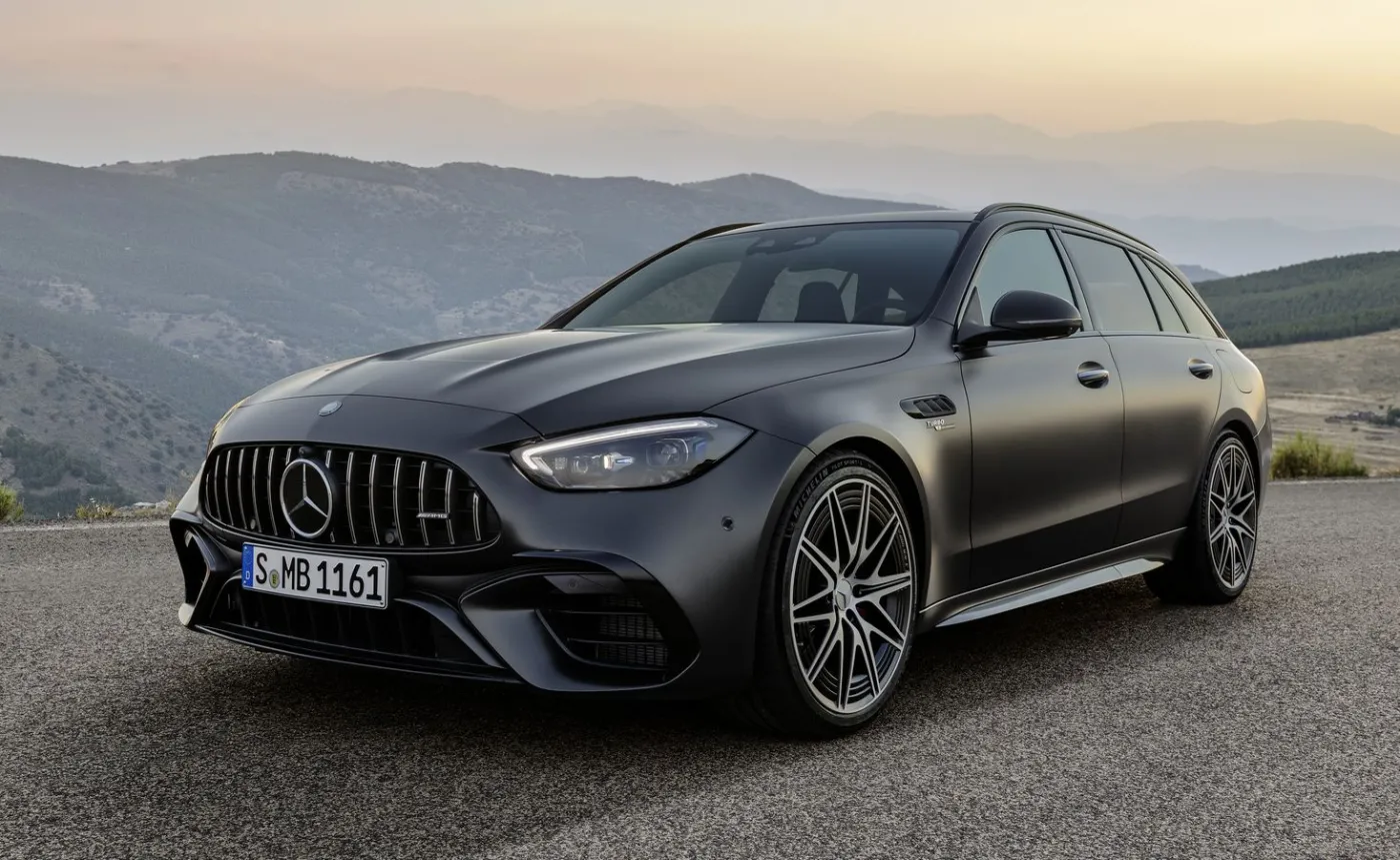 Mercedes-AMG C 63 S E Performance