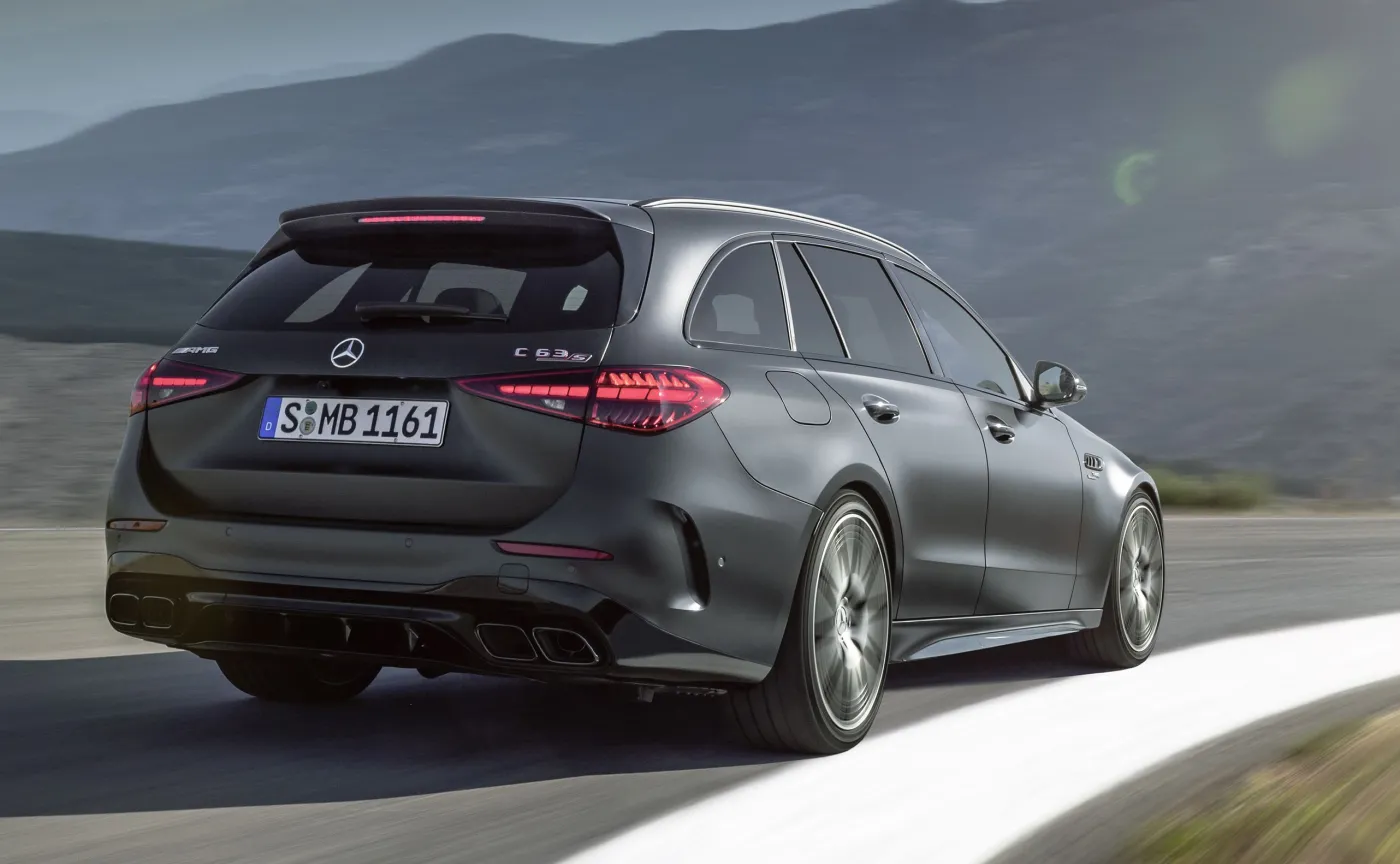 Mercedes-AMG C 63 S E Performance