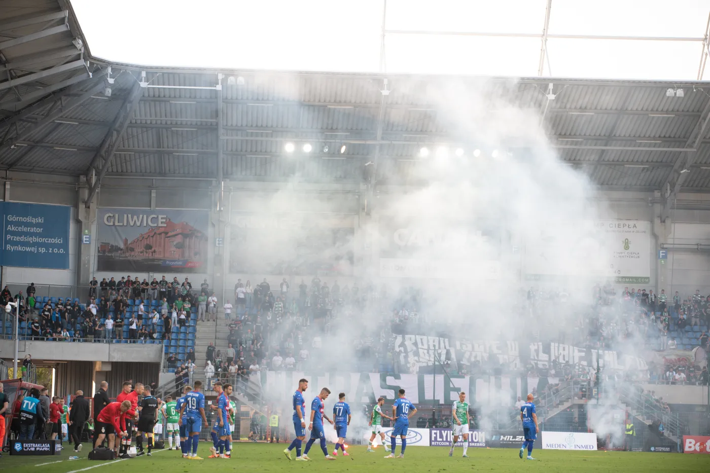 Lechia Gdańsk potępiła zachowanie swoich kibiców w Gliwicach
