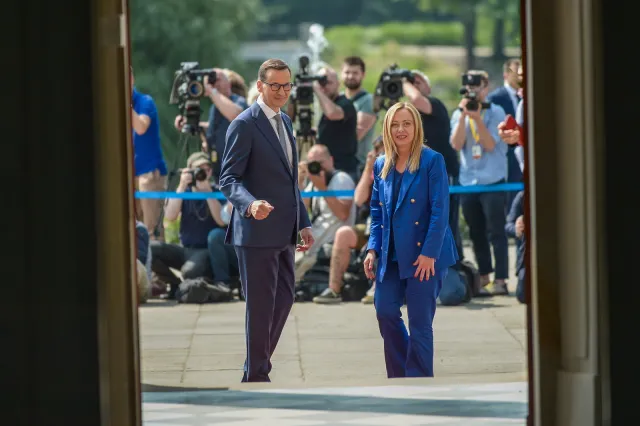 Ruszyło spotkanie Morawieckiego z Meloni w Łazienkach Królewskich