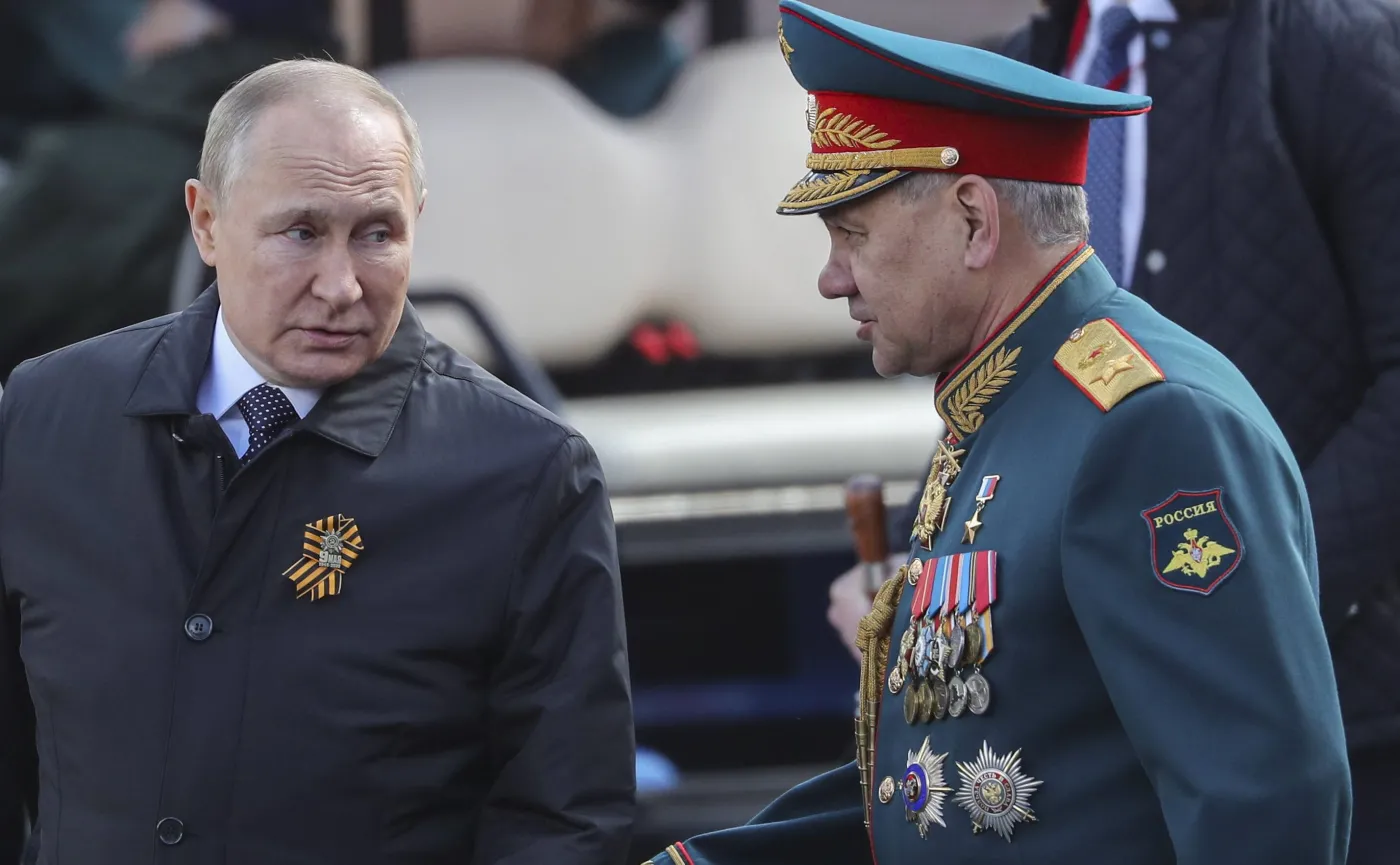 Władimir Putin i Siergiej Szojgu