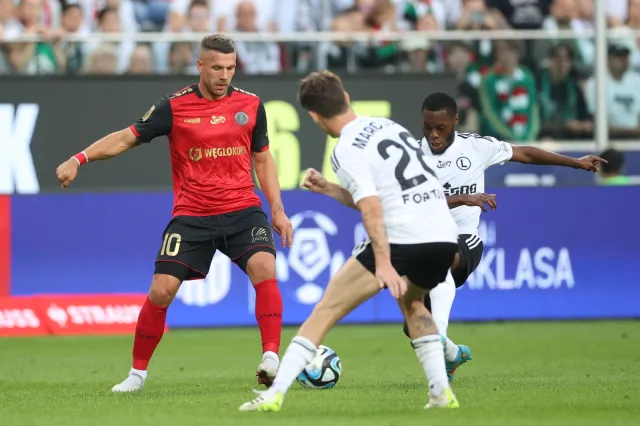 Legia wyszarpała zwycięstwo nad Górnikiem w doliczonym czasie gry