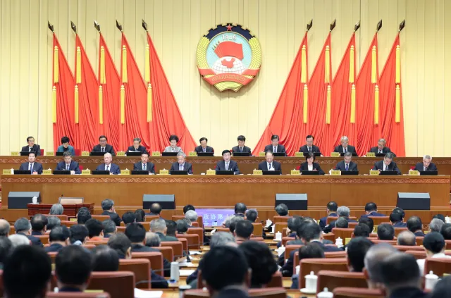 Świat patrzy na wschód. Co z tym wszystkim zrobią Chiny?