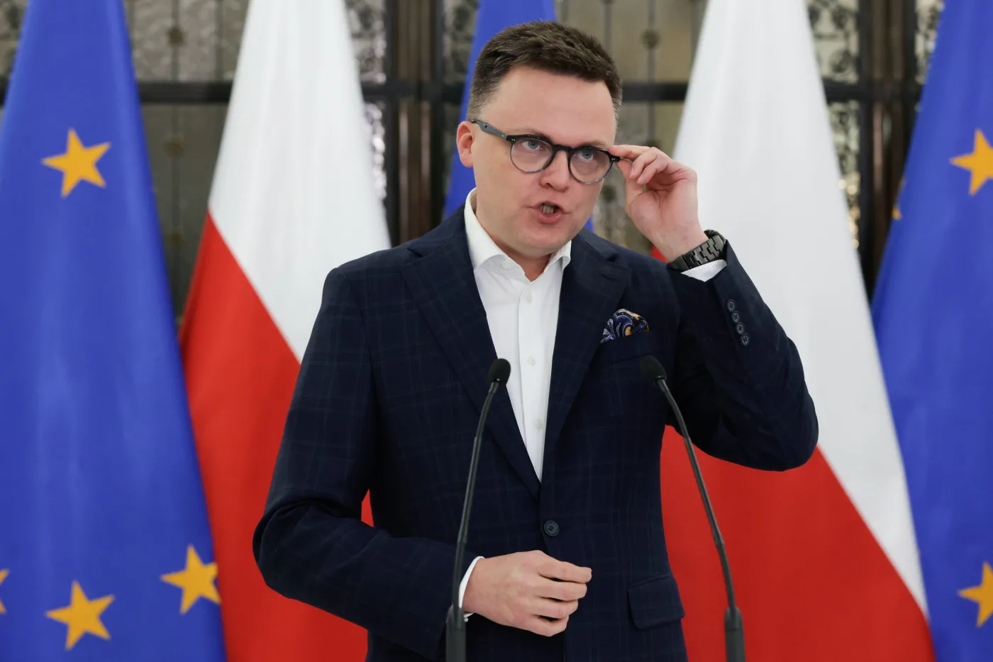 "Dawaj, Zbychu!" i obietnica kontroli sprzętu AGD. Tak Hołownia reaguje na wystąpienie Kuźmiuka