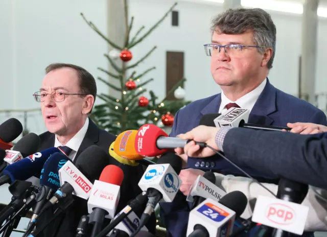 Zamieszanie z Wąsikiem i Kamińskim. "Mamy do czynienia z przestępcami"