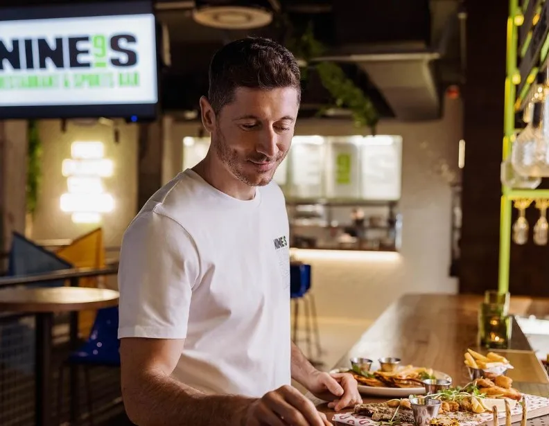 Finalista "MasterChefa" odwiedził knajpę "Lewego". Padły gorzkie słowa. "To nie było warte zamawiania"