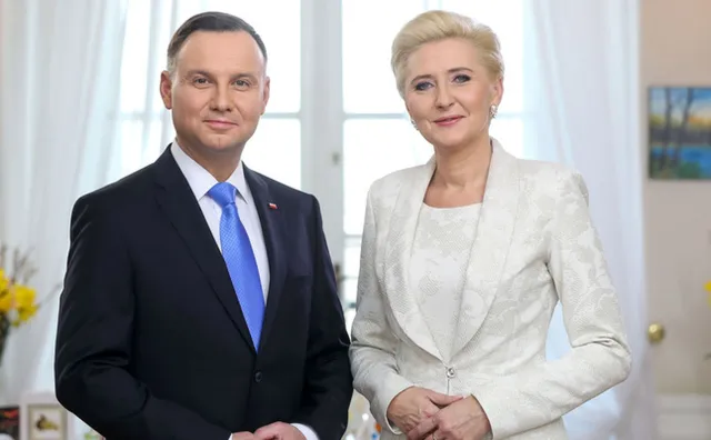 Młodszy brat Agaty Kornhauser-Dudy o prezydencie: Widzę, jak on się męczy