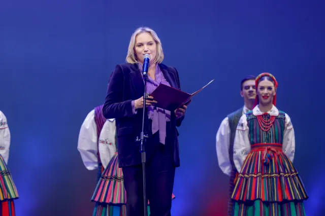 Dominika Chorosińska pochwaliła się zdjęciem z mszy. Z kim się sfotografowała? [FOTO]