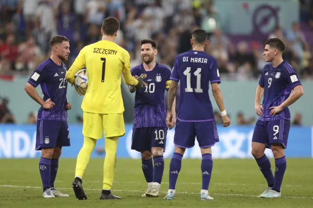 Wojciech Szczęsny ma dług u Lionela Messiego. Zobacz, za co i ile mu "wisi"