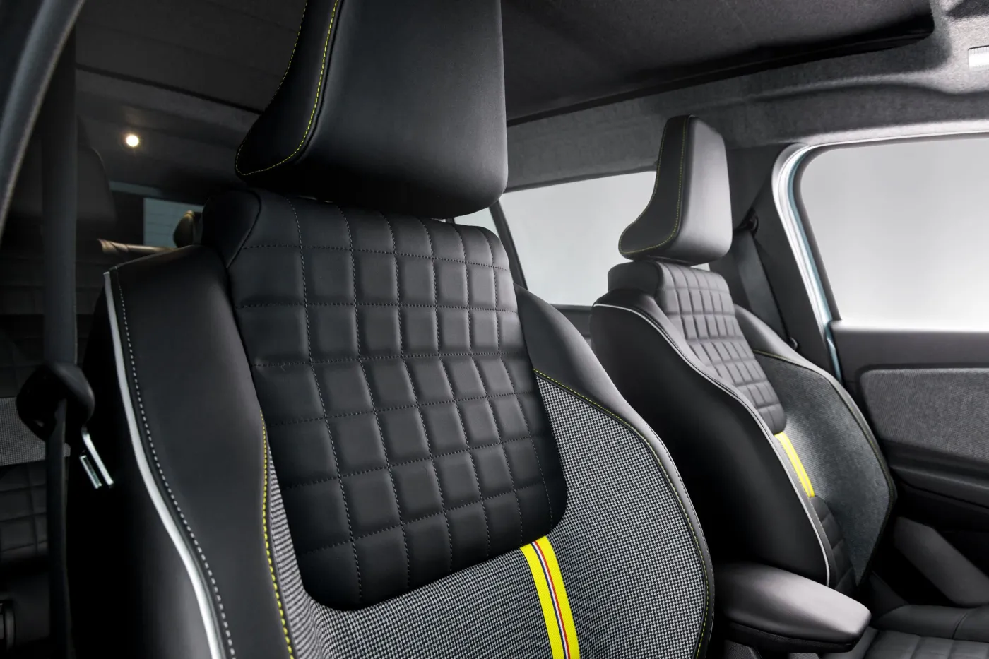 Renault R4 E-TECH Iconic Verte