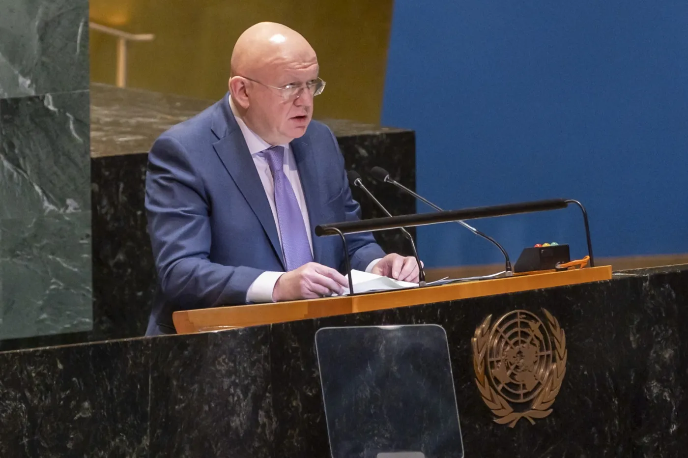 Vasily Nebenzya, Wasilij Nebenzia