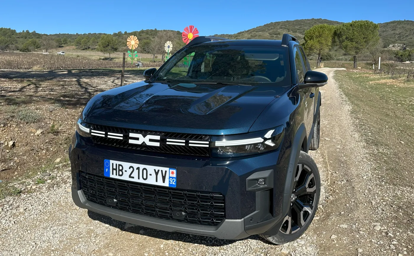 Nowa Dacia znika w ciemno. Silnik 1.8 hitem. Ceny sensacją
