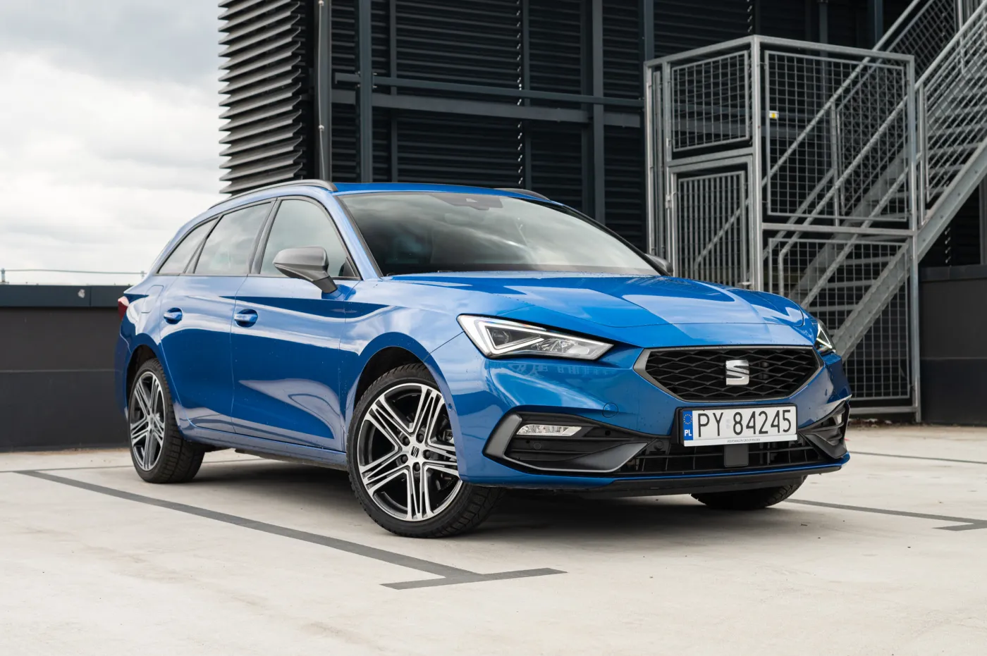Seat tnie ceny o 15 000 zł. To cios w konkurencję z Chin