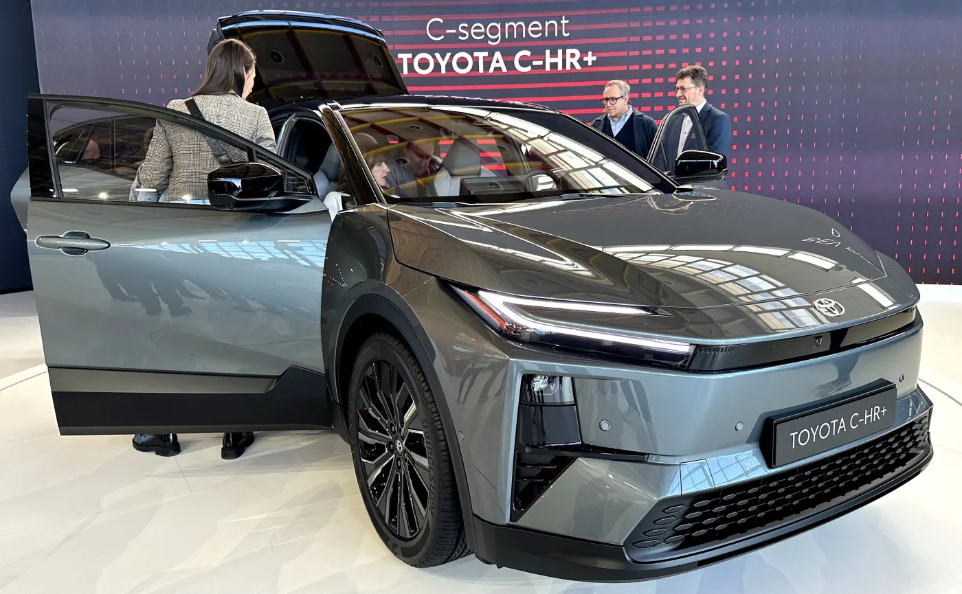 Nowa Toyota wjeżdża do Polski. Cena i gwarancja na 1 milion km hitem