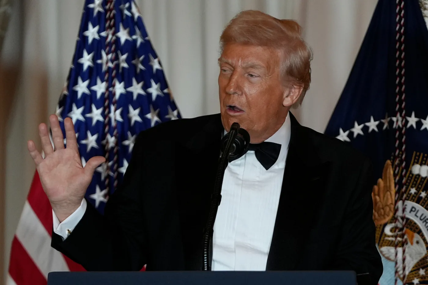 Kolejny budynek przemianowany na cześć Trumpa. Tym razem słynna sala koncertowa