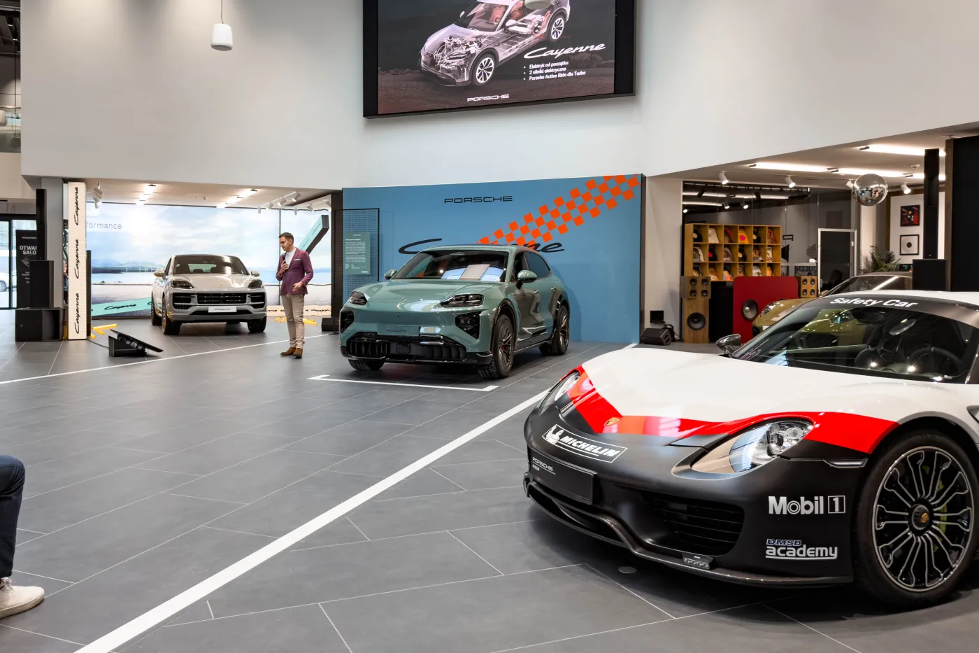 Porsche Centrum Warszawa Wawer