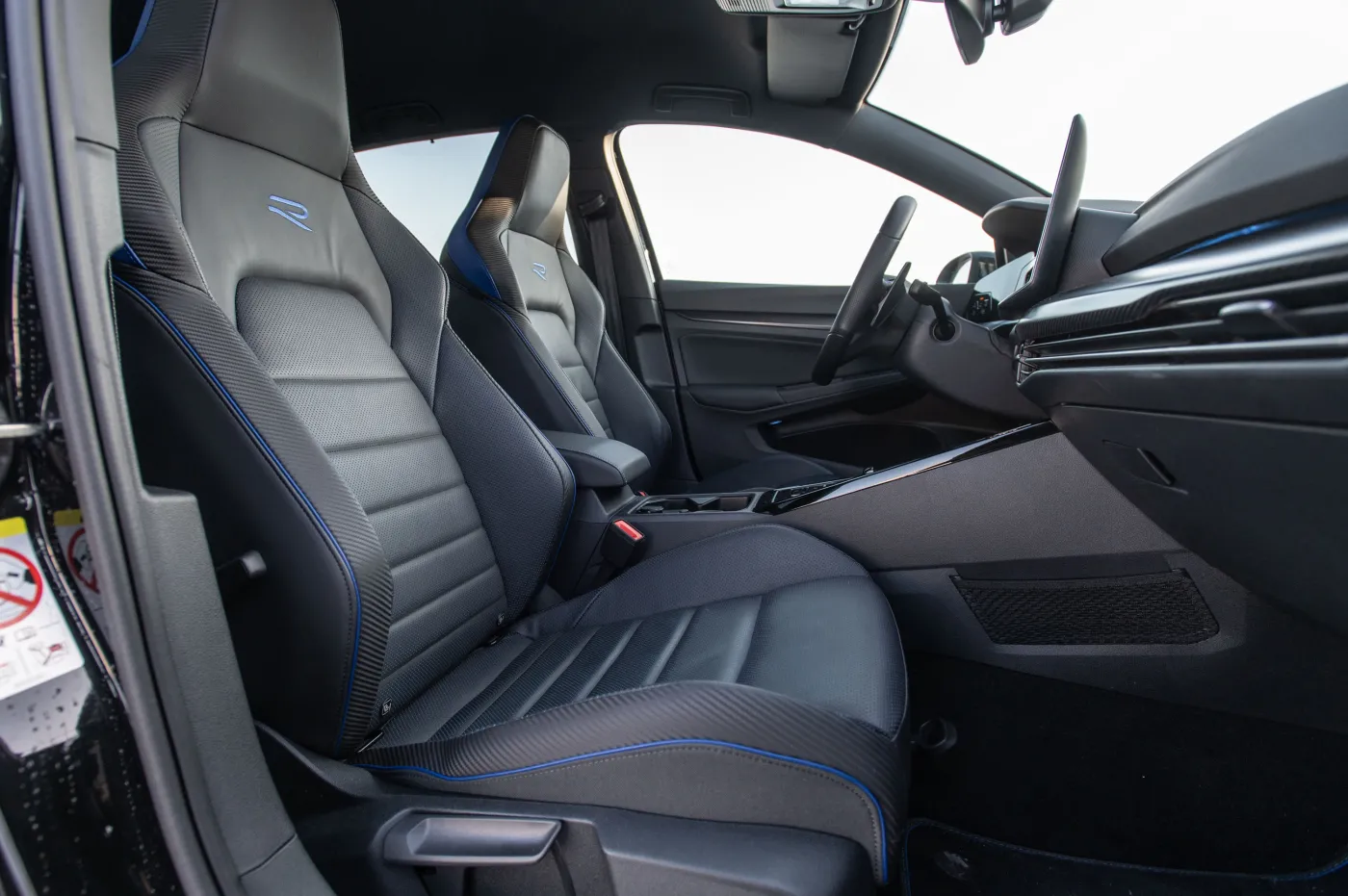 Volkswagen Golf R Black Edition