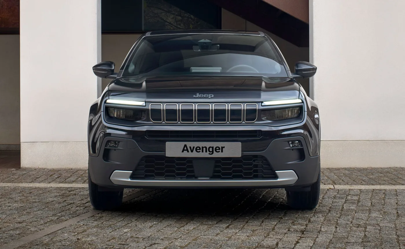 Nowy Jeep Avenger Black Edition
