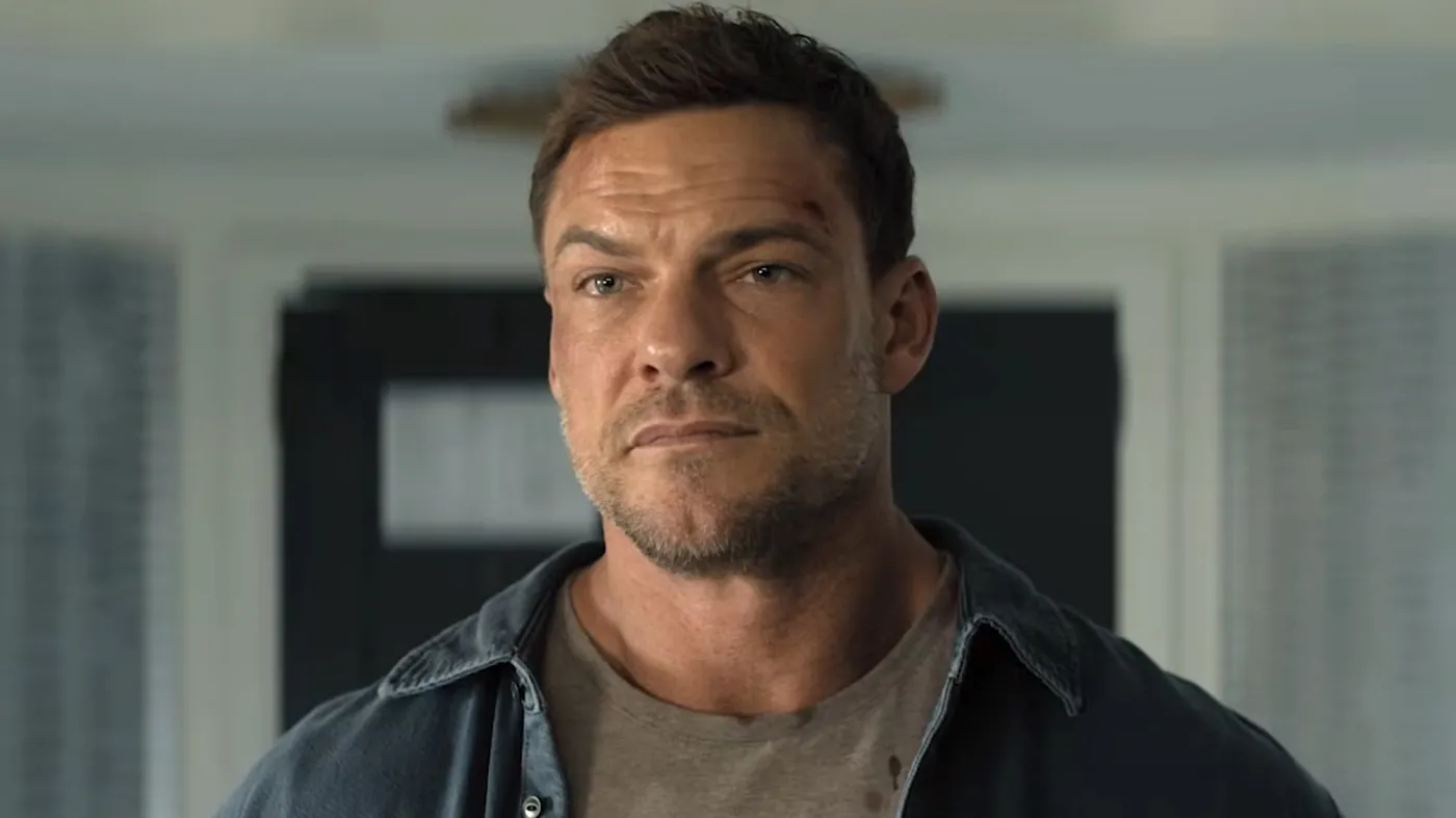Alan Ritchson w serialu "Reacher"
