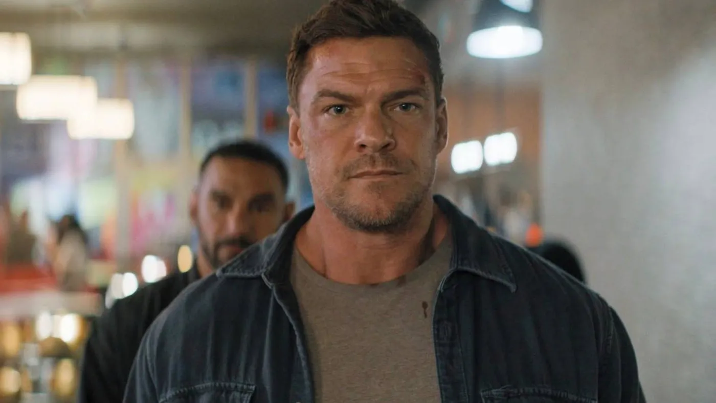 Alan Ritchson w serialu "Reacher"