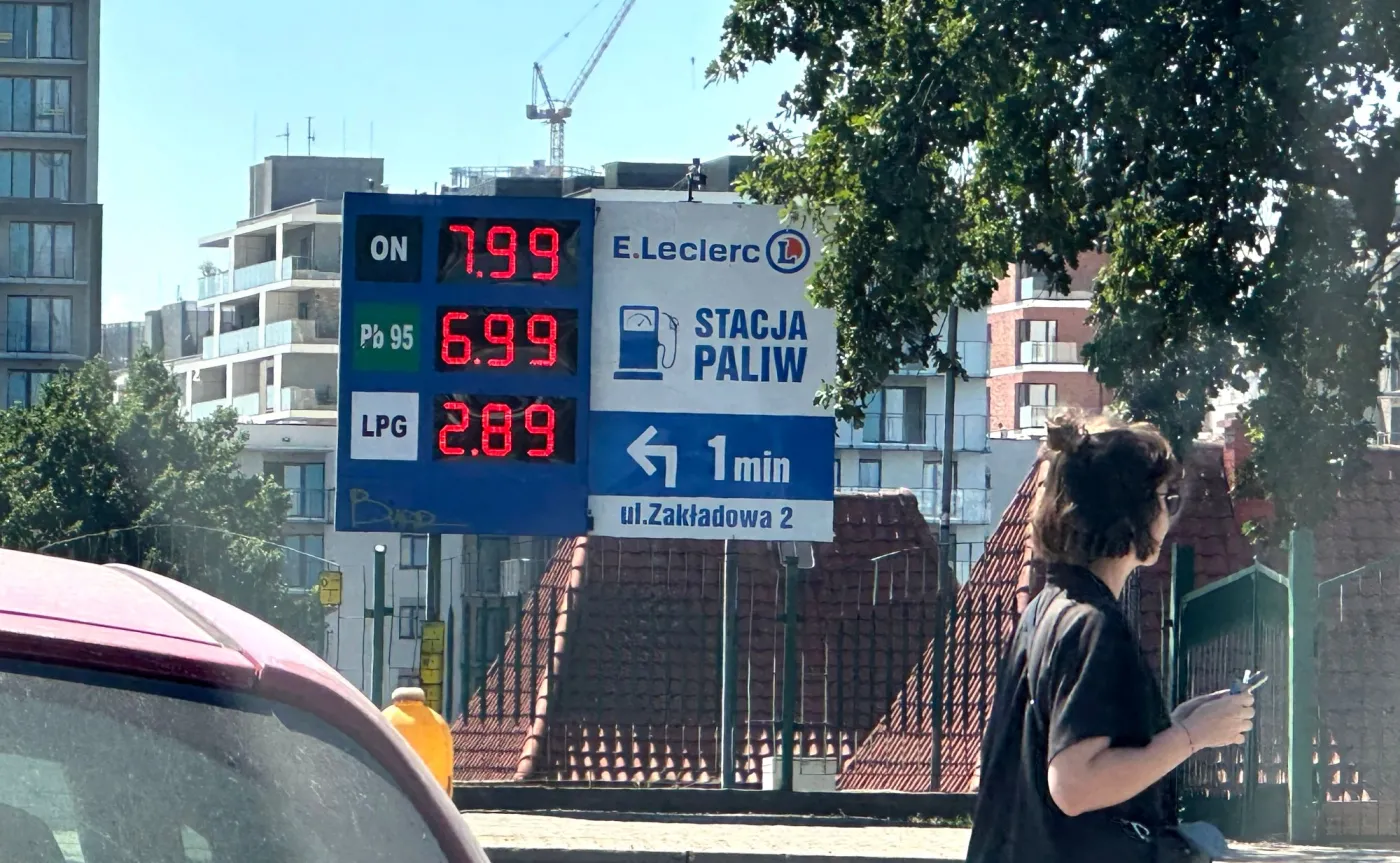 Ceny na stacji paliw E.Leclerc