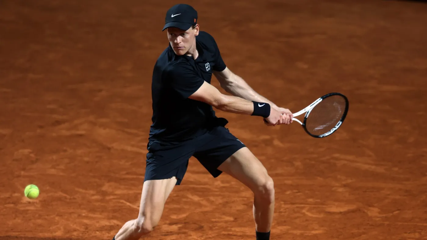 Turniej w Nowym Jorku bez dwóch największych gwiazd światowego tenisa? Jannik Sinner może wycofać się z US Open