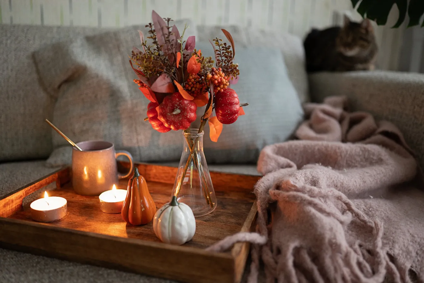 Cozy,Composition,With,Cup,Of,Tea,On,The,Wooden,Tray,