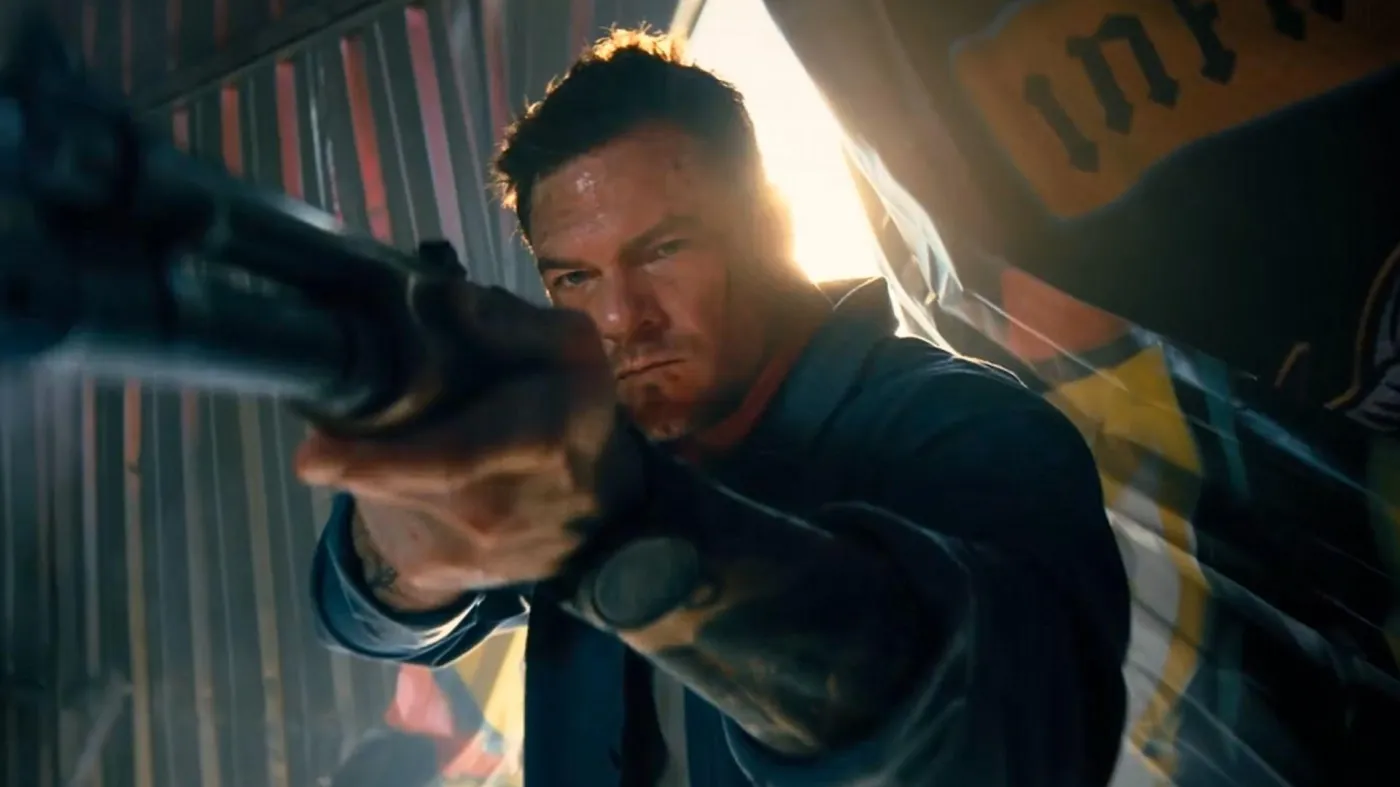 Alan Ritchson w filmie "Runner"