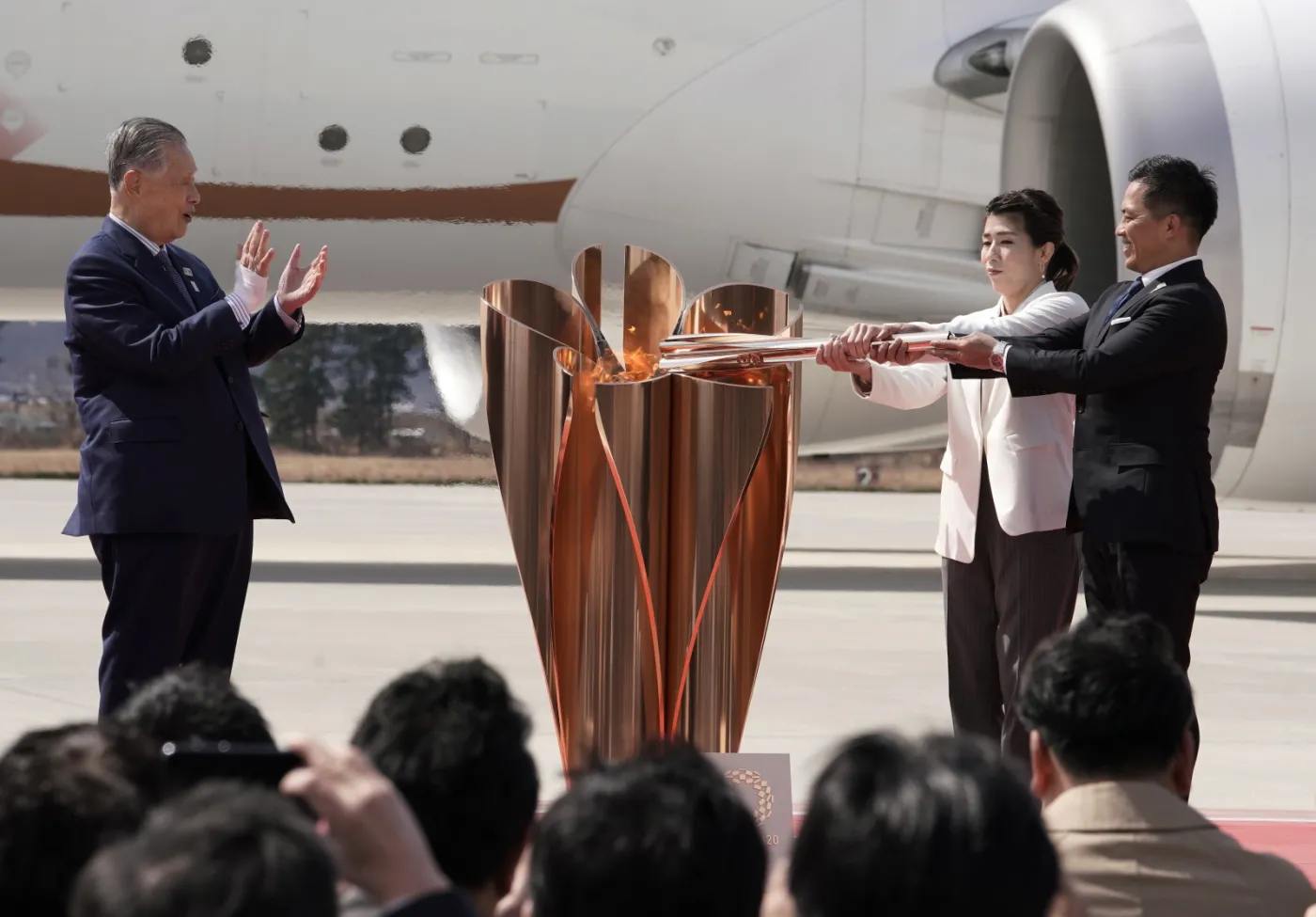 Tokio 2020: Ogień olimpijski dotarł do Japonii. Ceremonia była skromna