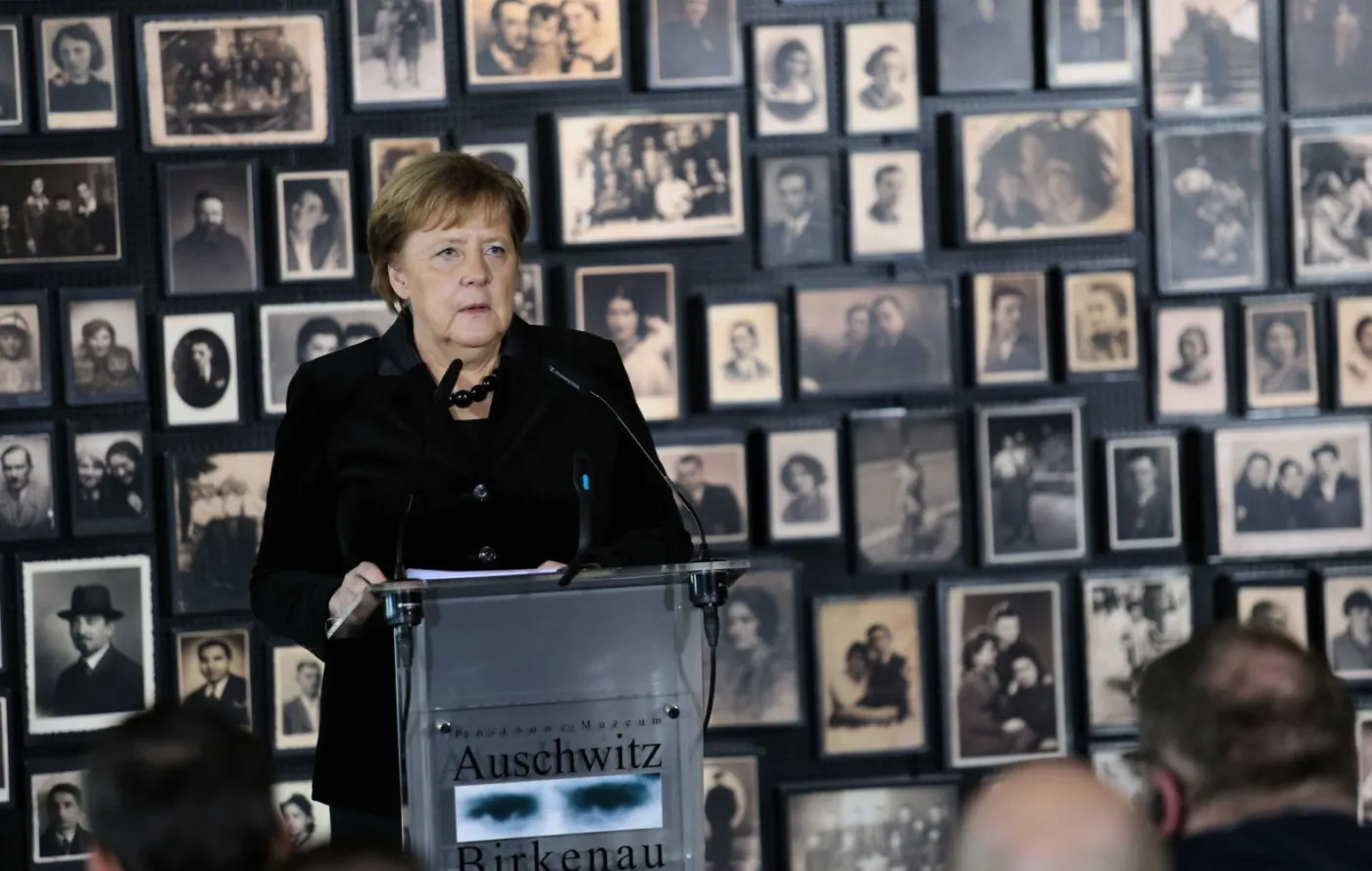 Angela Merkel w obozieAuschwitz