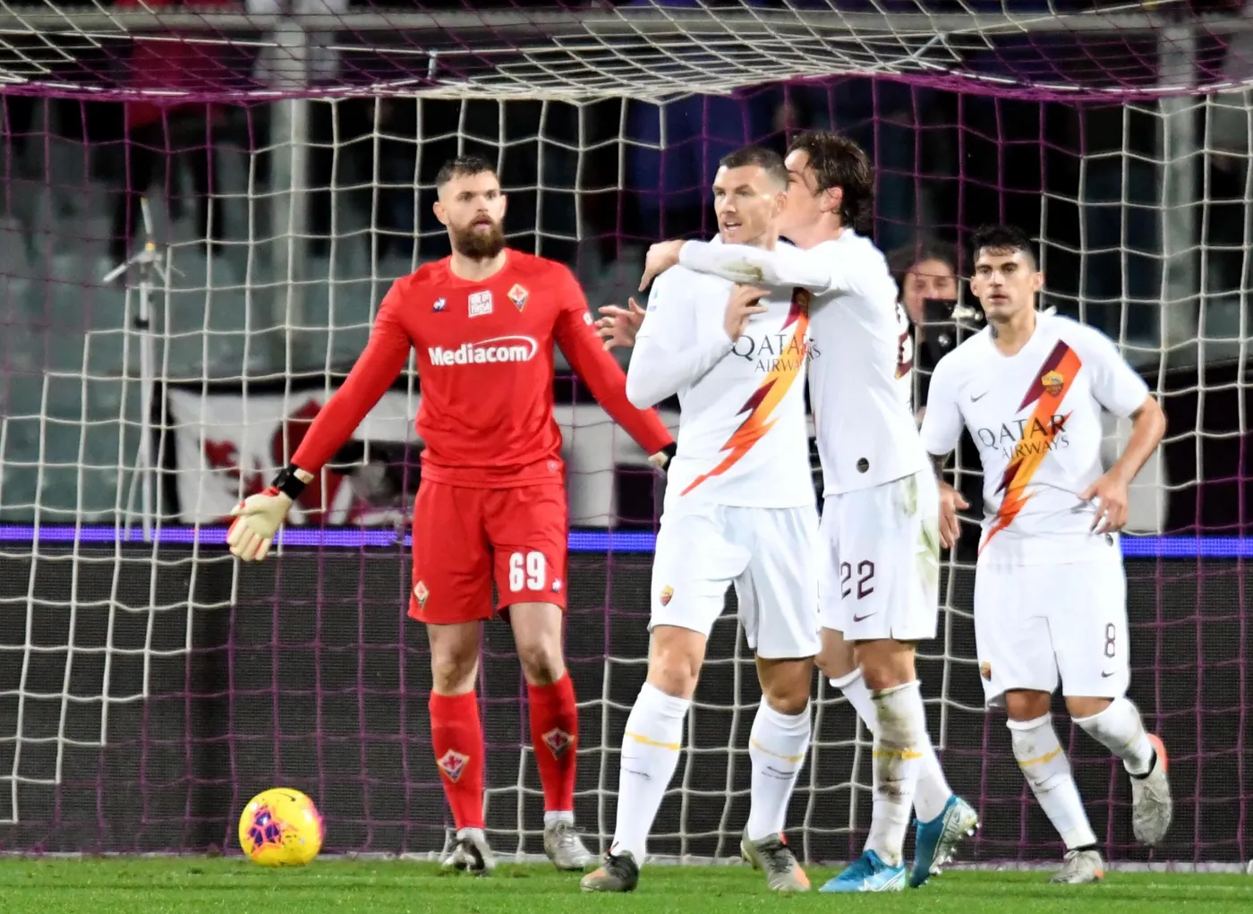 Bartłomiej Drągowski (z lewej)