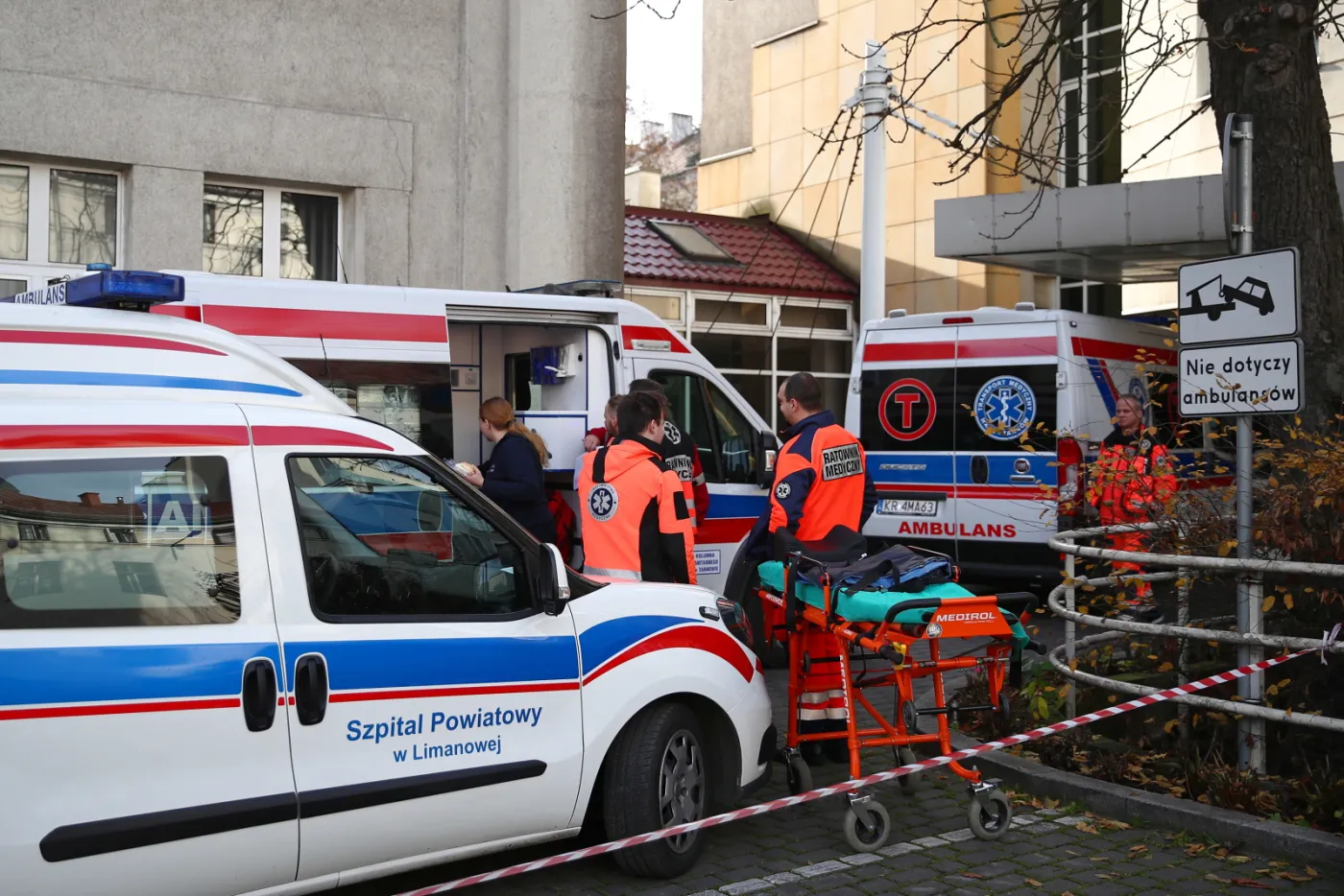 Przeprowadzka największego szpitala w Polsce. Pod okiem policji