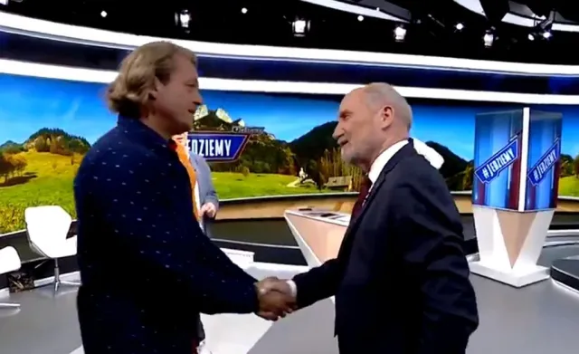 Jakimowicz podekscytowany spotkaniem z Macierewiczem: Dziękuję za 50 lat walki o niepodległość, dziękuję za kraj