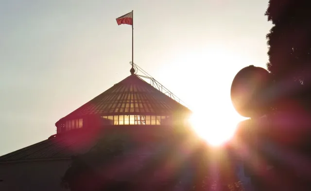 To pierwsze tak złe notowania rządu od czasu objęcia władzy przez PiS w 2015 r. [SONDAŻ]