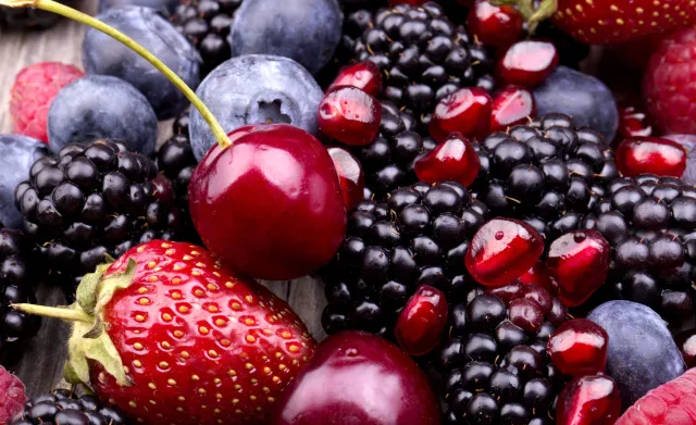 Koniec truskawek, czas na maliny. Ile trzeba płacić za warzywa i owoce w hurcie?