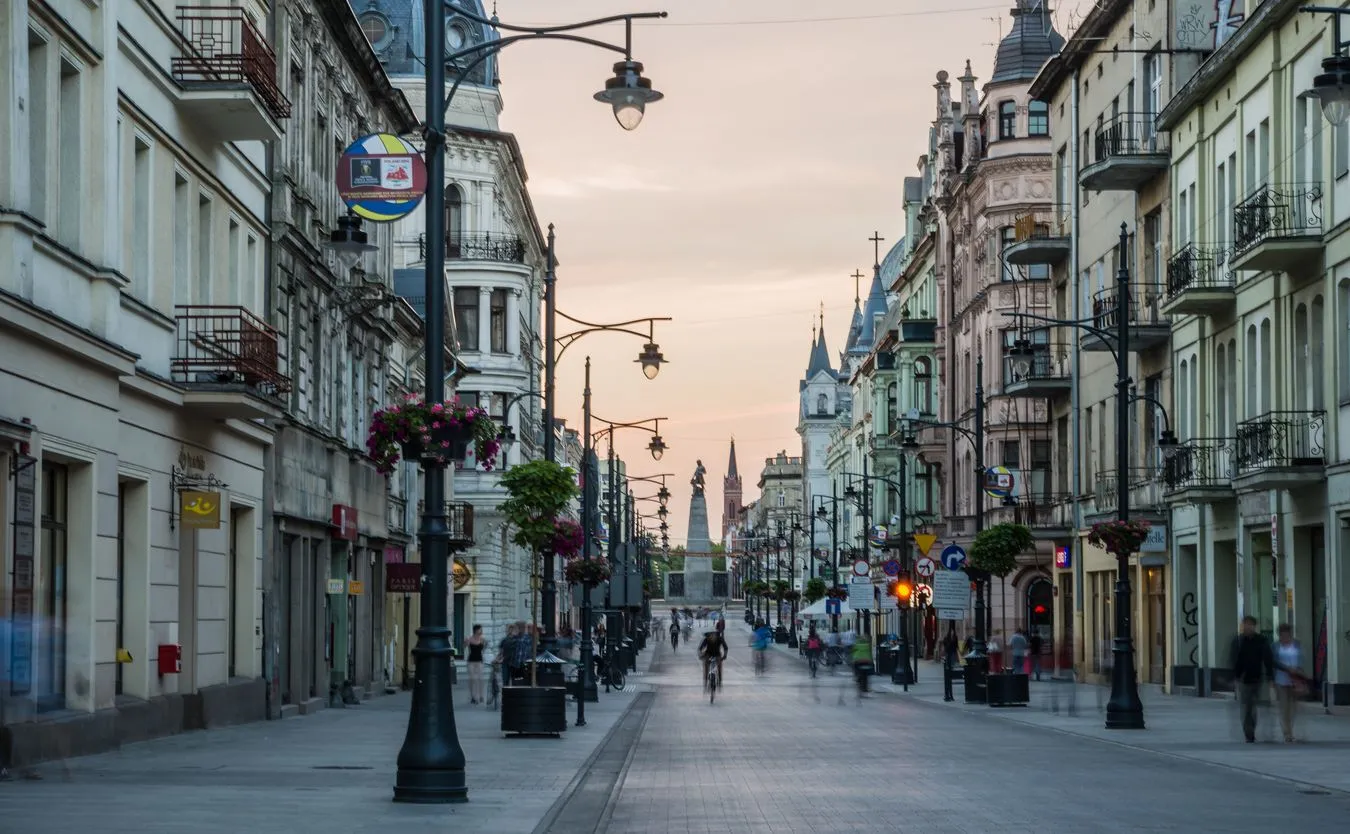 Wielka budowa tunelu w centrum Łodzi zagraża okolicznym kamienicom