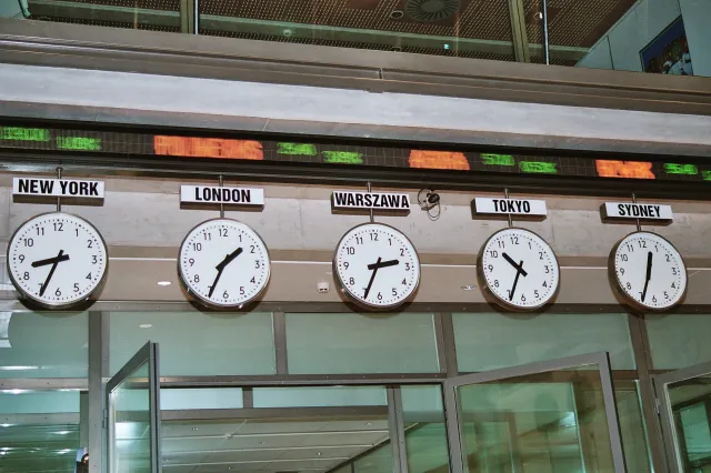 Inwestorzy zagraniczni odpowiadają za 48 proc. obrotów akcjami na GPW