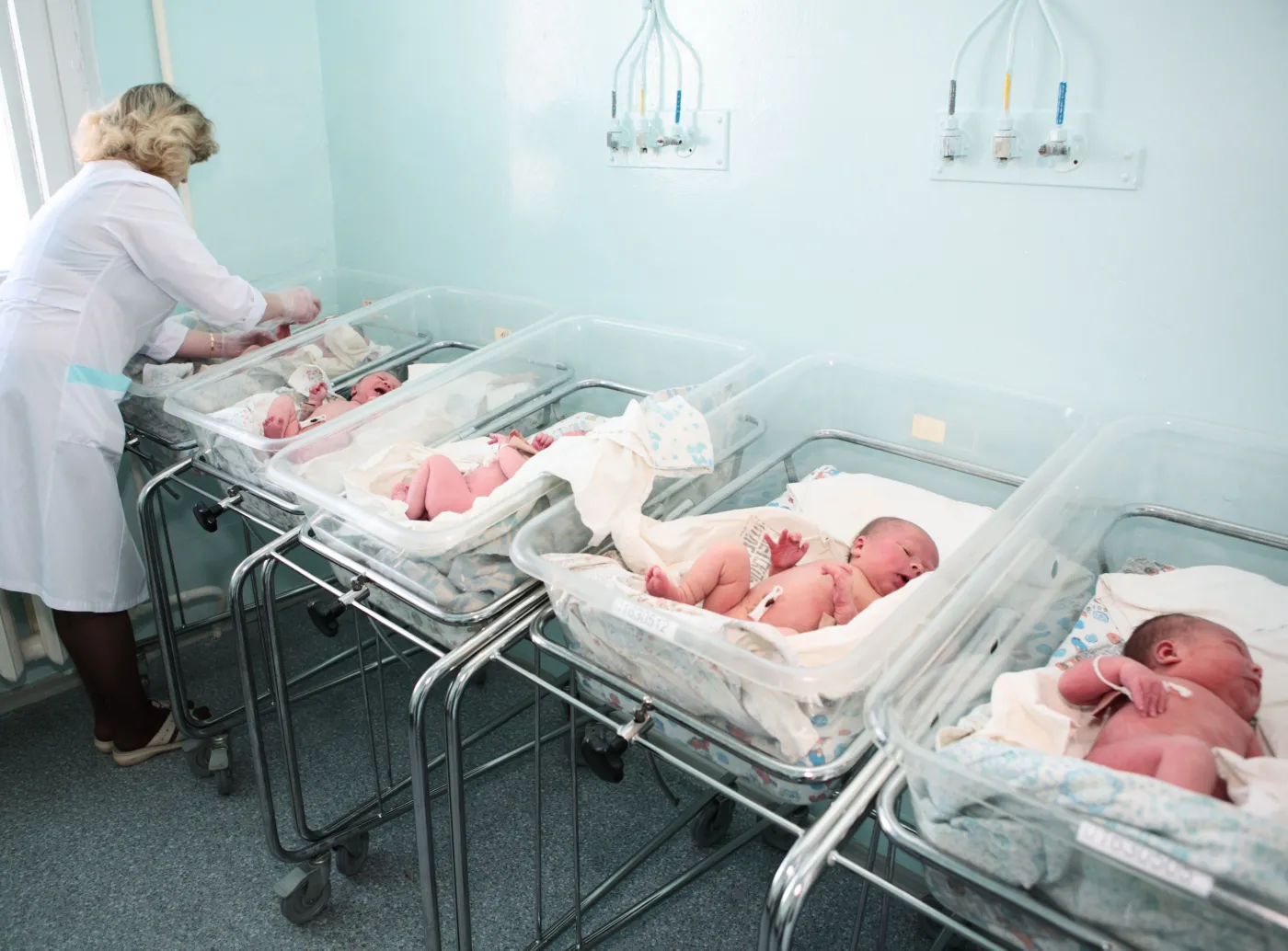 Naukowcy ostrzegają, że na świecie rodzi się za dużo mężczyzn