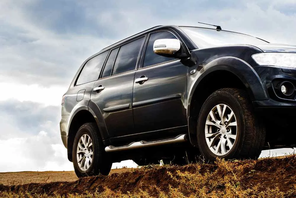 SUV-y i inne duże auta to już ponad połowa samochodów w USA [NOWE DANE]