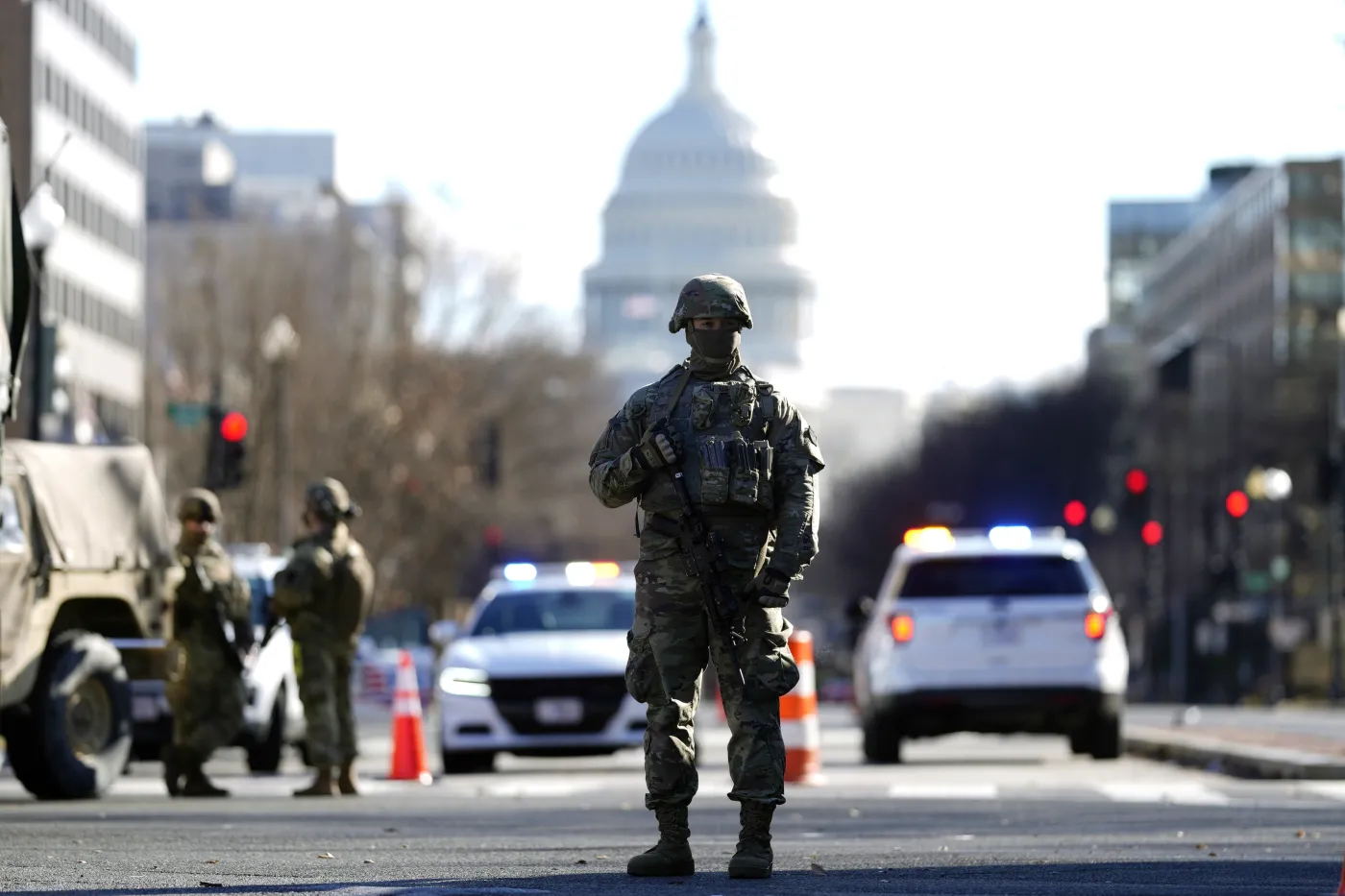 Sto(s) dynamitu na pierwsze sto dni rządów. Co Biden dziedziczy po Trumpie?