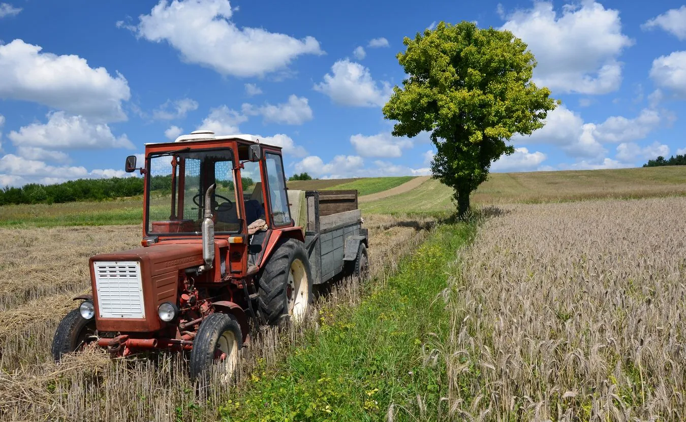 Na wsie trafia tylko 25 proc. pieniędzy z unijnej polityki spójności, które zasilają miasta [RAPORT]
