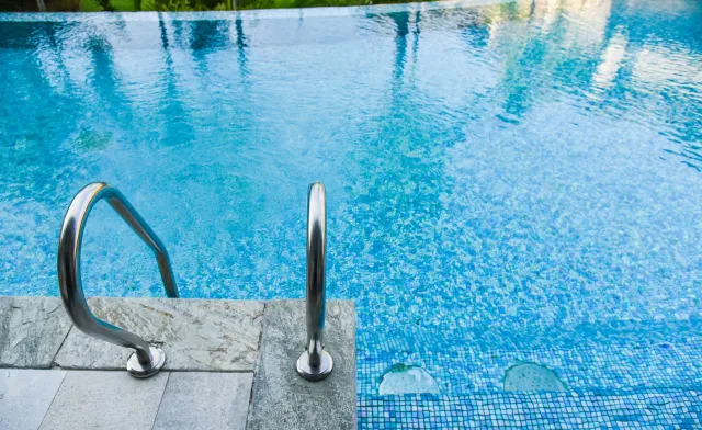 Boom na baseny ogrodowe w Niemczech. Hurtownie świecą pustkami