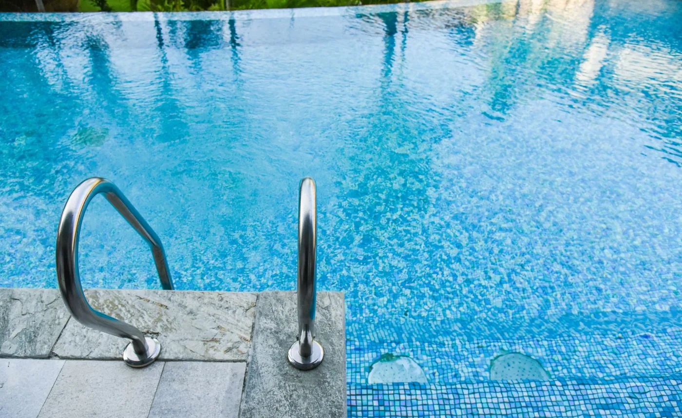 Boom na baseny ogrodowe w Niemczech. Hurtownie świecą pustkami