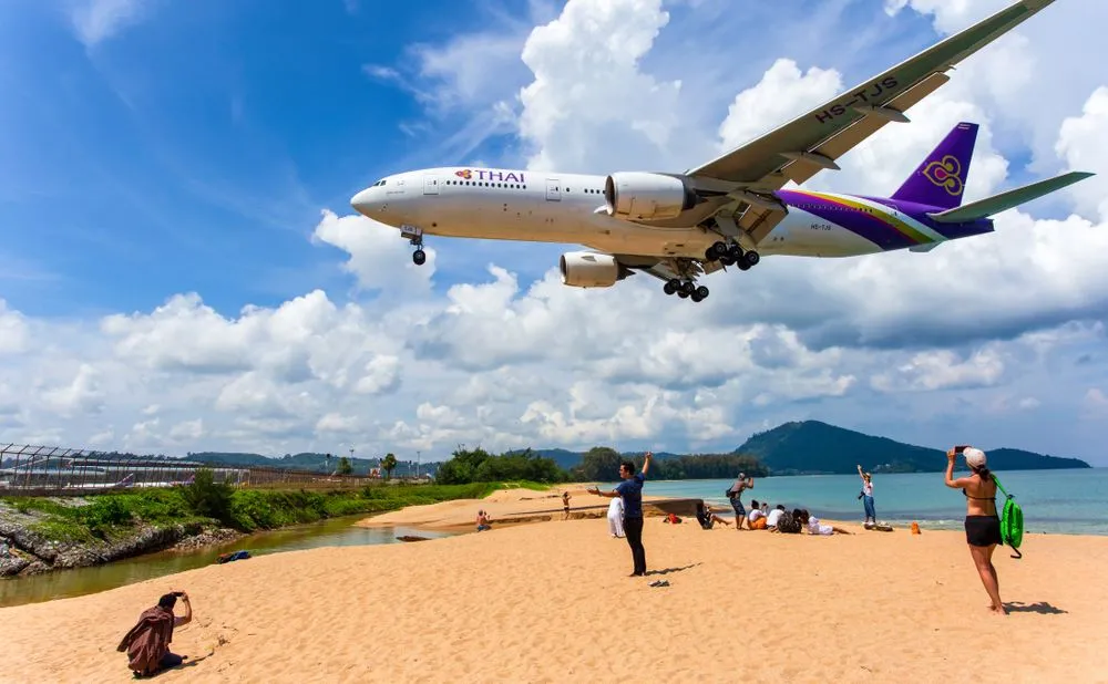 Tajlandia: wyspa Phuket zamyka się na miejscowych, ale nie na zagranicznych turystów