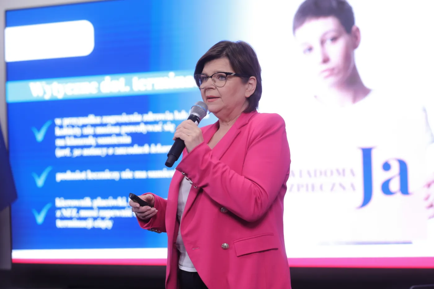 "Bezpieczna, świadoma ja". Nowy program Ministerstwa Zdrowia