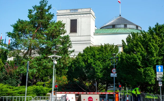 Którym politykom ufają Polacy? Hołownia przed prezydentem Dudą [RANKING ZAUFANIA]