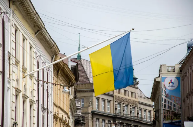 Powstanie połączenie osobowe pomiędzy Warszawą a Lwowem